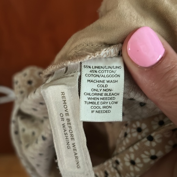 Ann Taylor LOFT floral print shorts size 14 - Picture 6 of 7